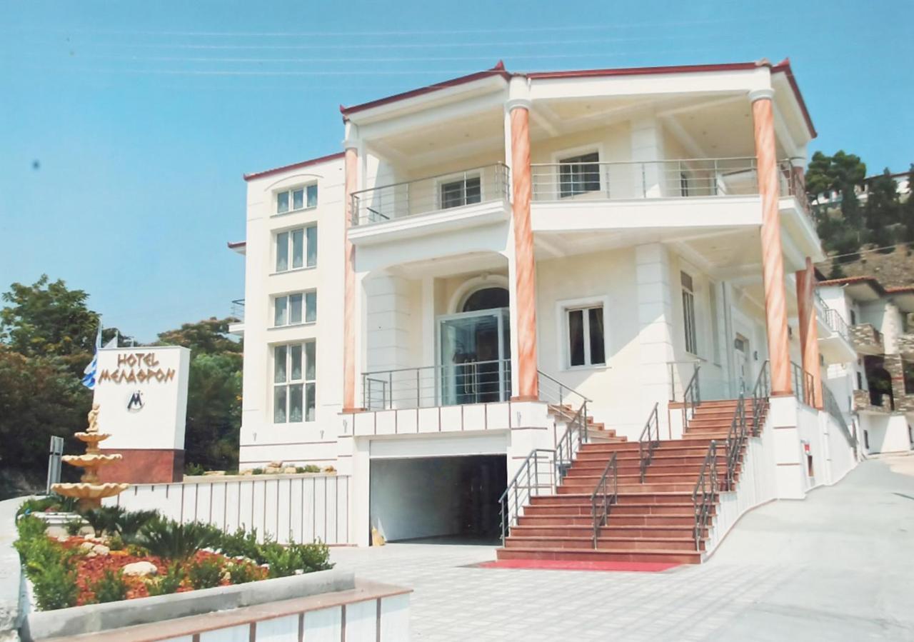 Hotel Melastron Elassona エクステリア 写真