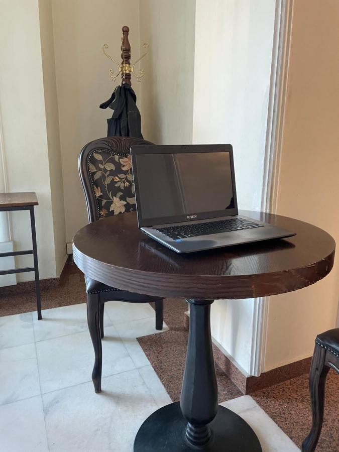 Hotel Melastron Elassona エクステリア 写真